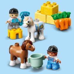 LEGO DUPLO Конюшня для лошади и пони