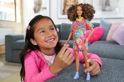 Barbie Fashionistas Кукла в футболке граффити