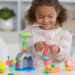 Play-Doh Swirlin’ Smoothies Toy Blender Playset