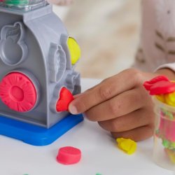 Play-Doh Swirlin’ Smoothies Toy Blender Playset