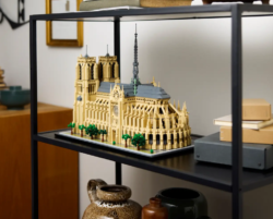 LEGO Architecture Собор Парижской Богоматери 21061